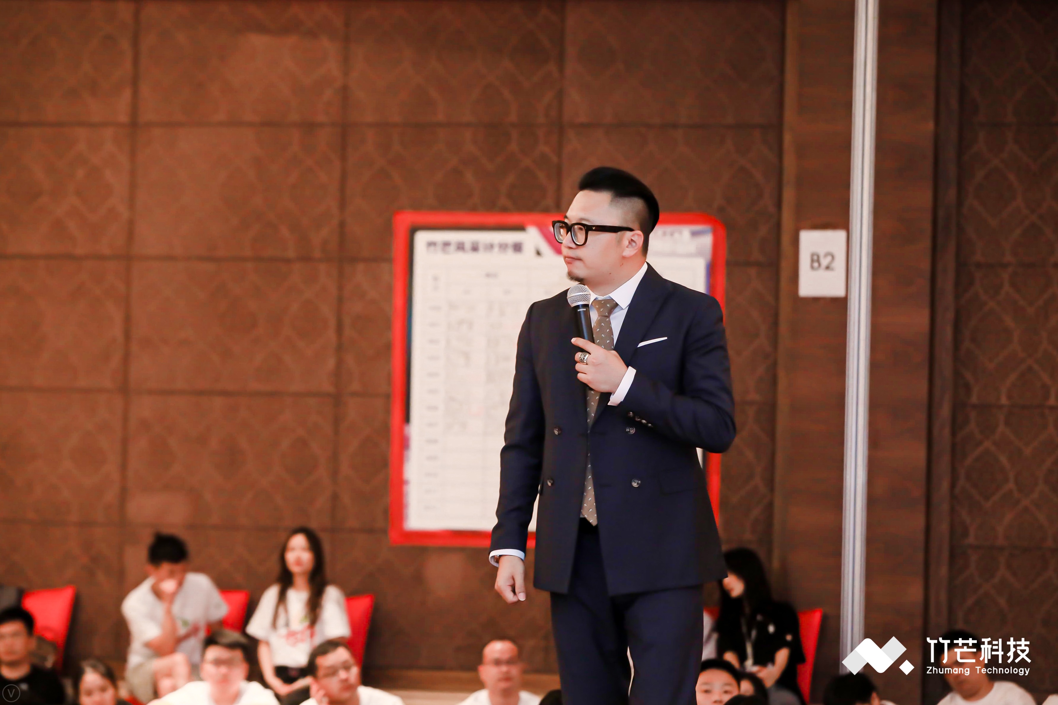 領(lǐng)導(dǎo)者角色之六：啦啦隊(duì)長